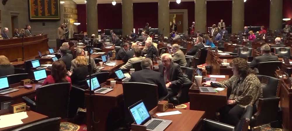 Show-Me More MO Sports Betting Bills Moving Through The House