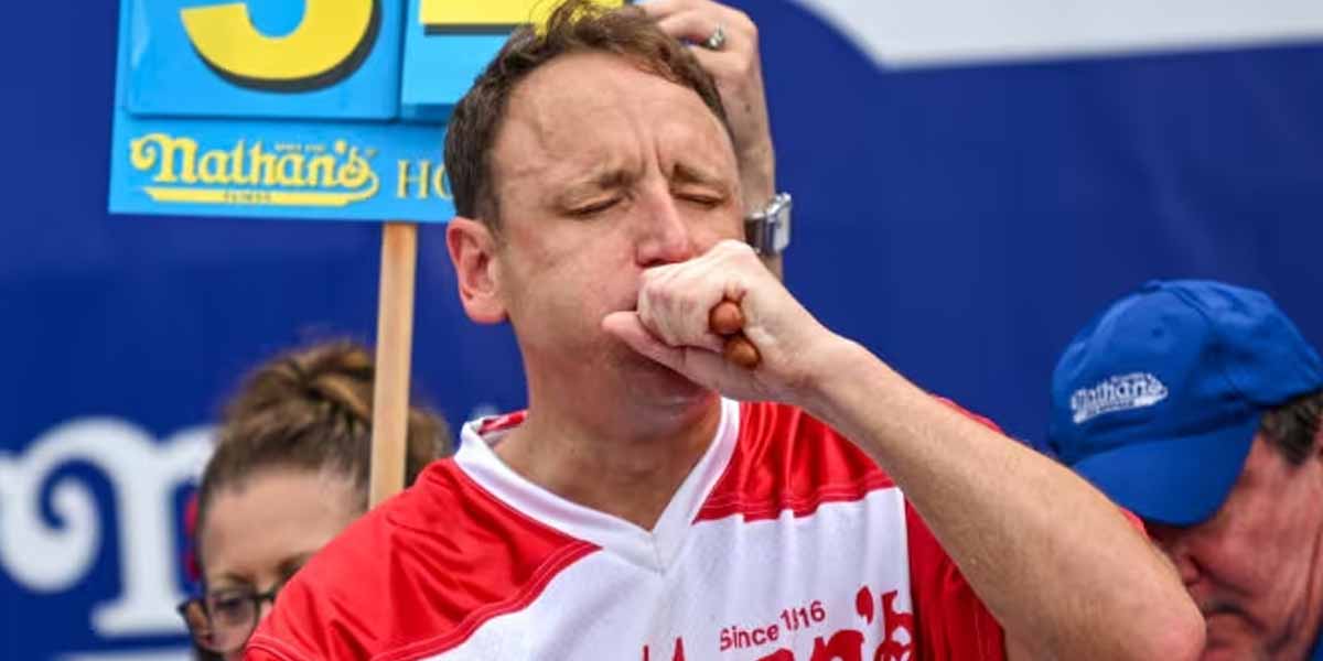 Hot Dog Eating Contest Odds: Can Anyone Beat Joey Chestnut? 1 Can Joey Chestnut Cash The Over At 71.5 Hot Dogs?