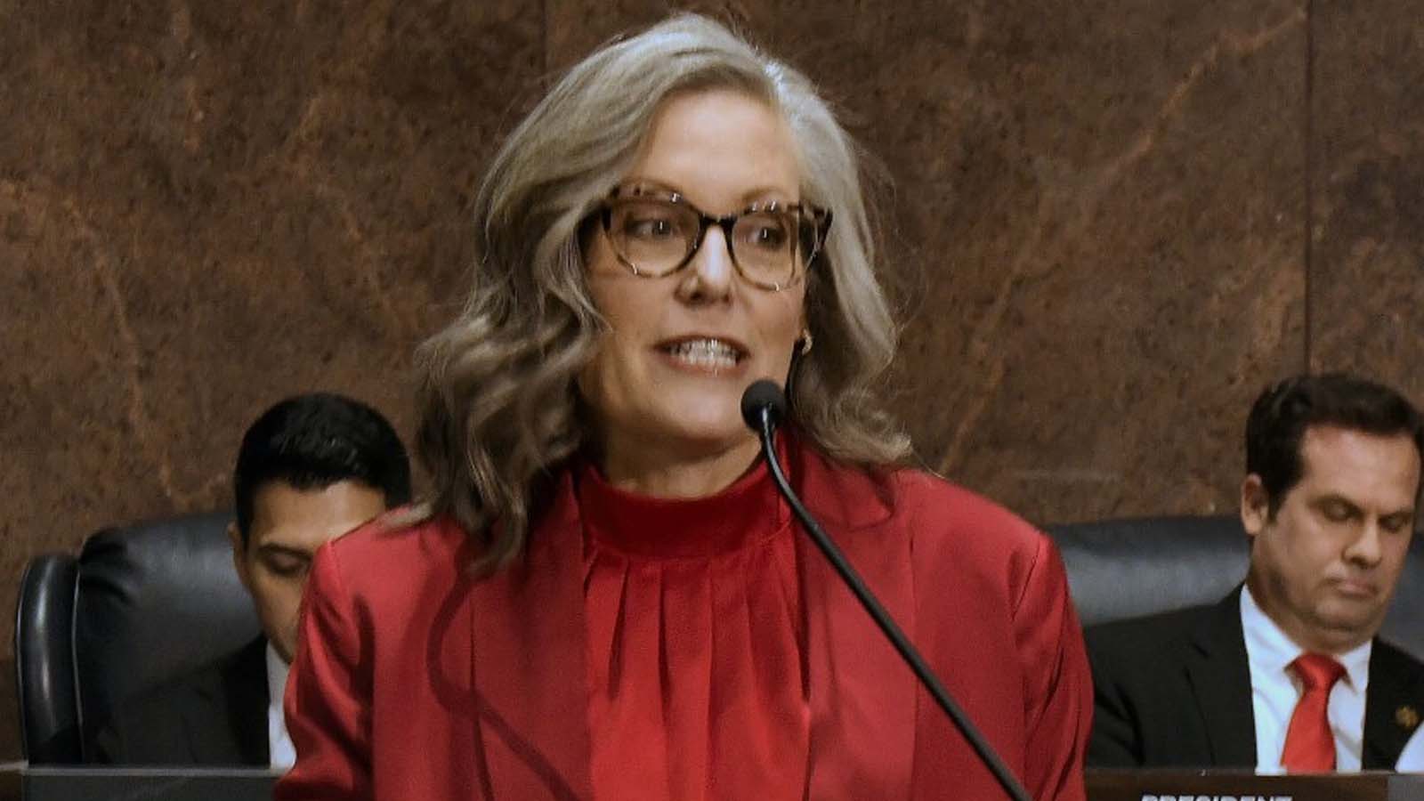 Arizona Gov. Signs Executive Order To Ban Insider Trading