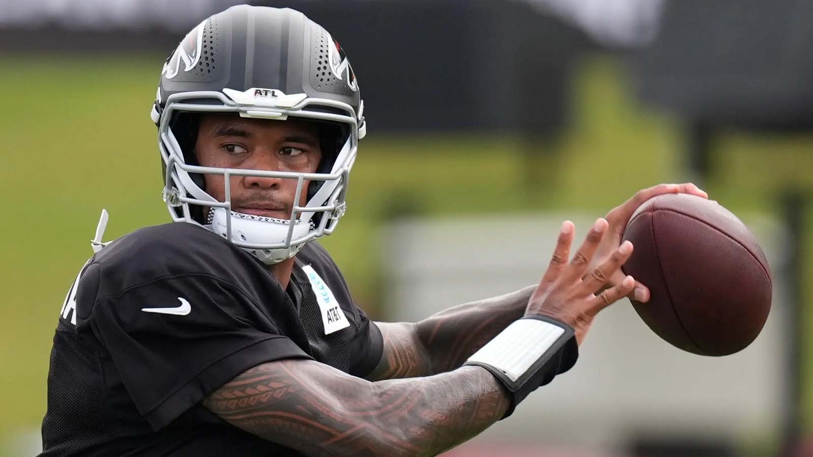Tua Tagovailoa Starts Falcons Finale, No QB1 Named 1 Tua Tagovailoa Starts Falcons Finale, No QB1 Named