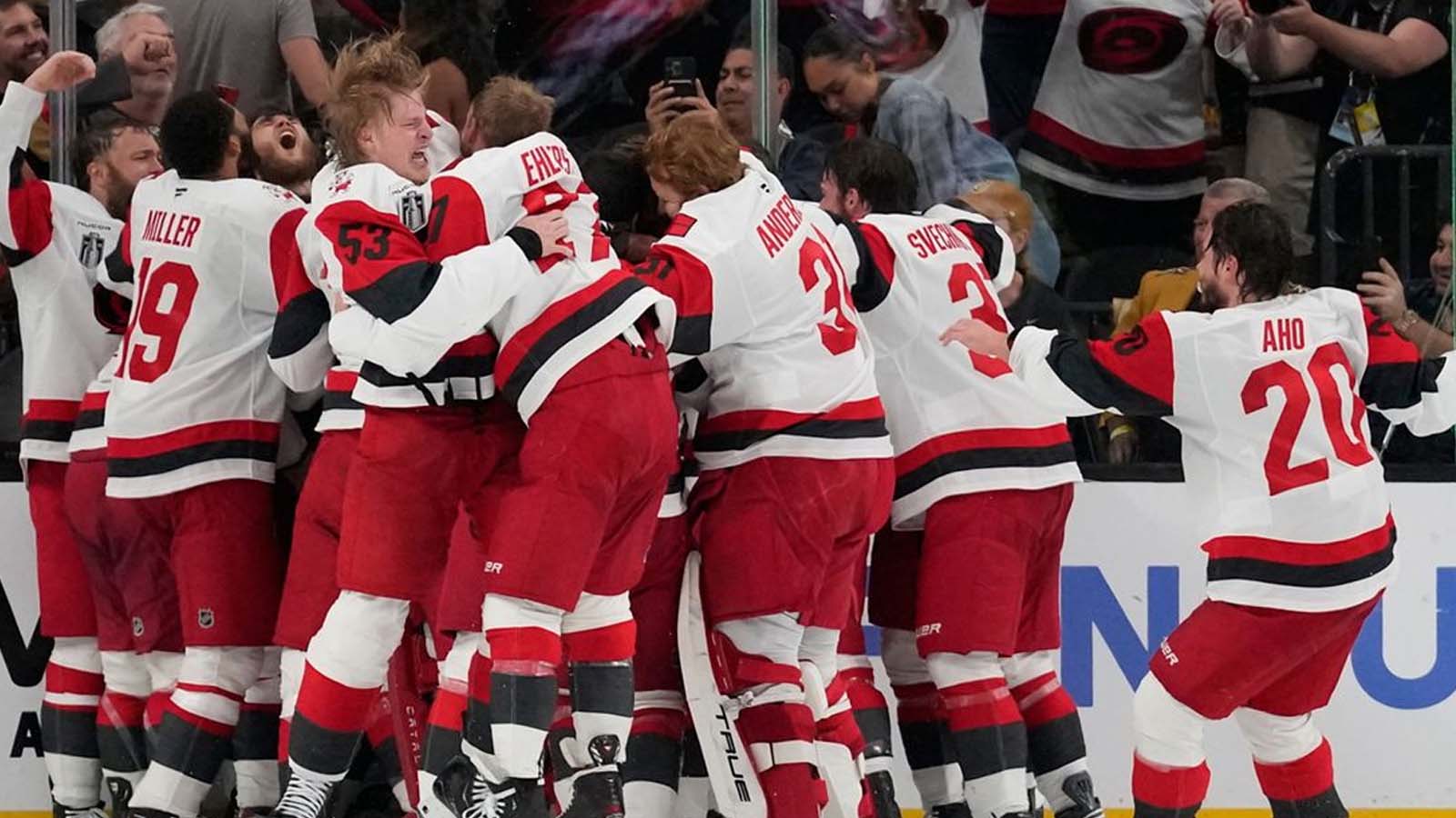 Stanley Cup Odds Ahead of Tuesday's 5-Game NHL Season Opener