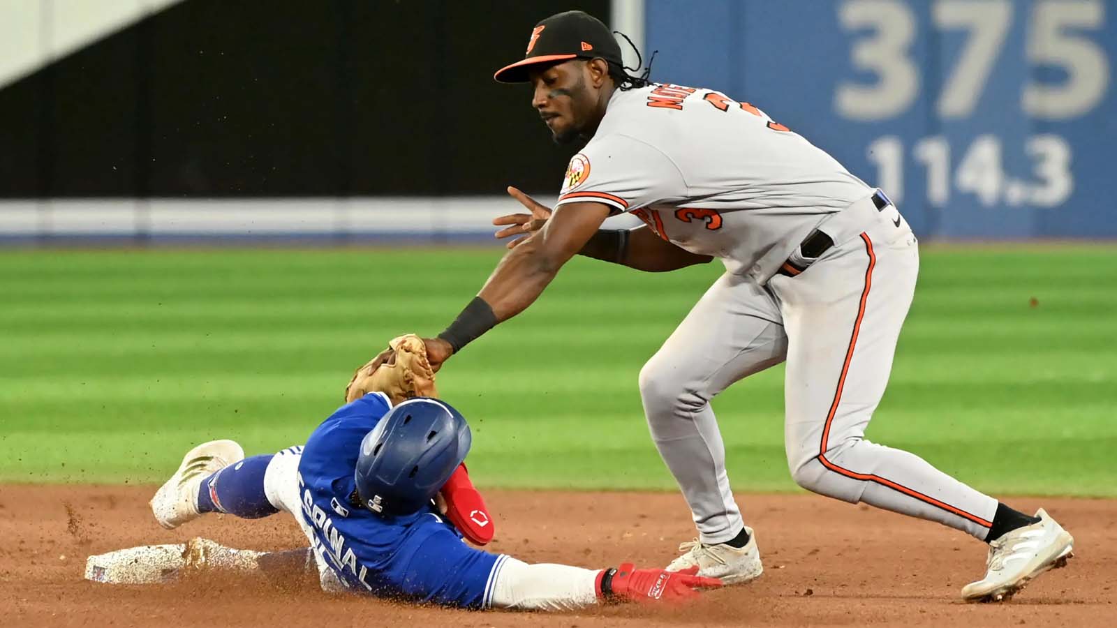 Blue Jays, Orioles Fight For Final AL Wild Card Spot 1 Blue Jays, Orioles Fight For Final AL Wild Card Spot