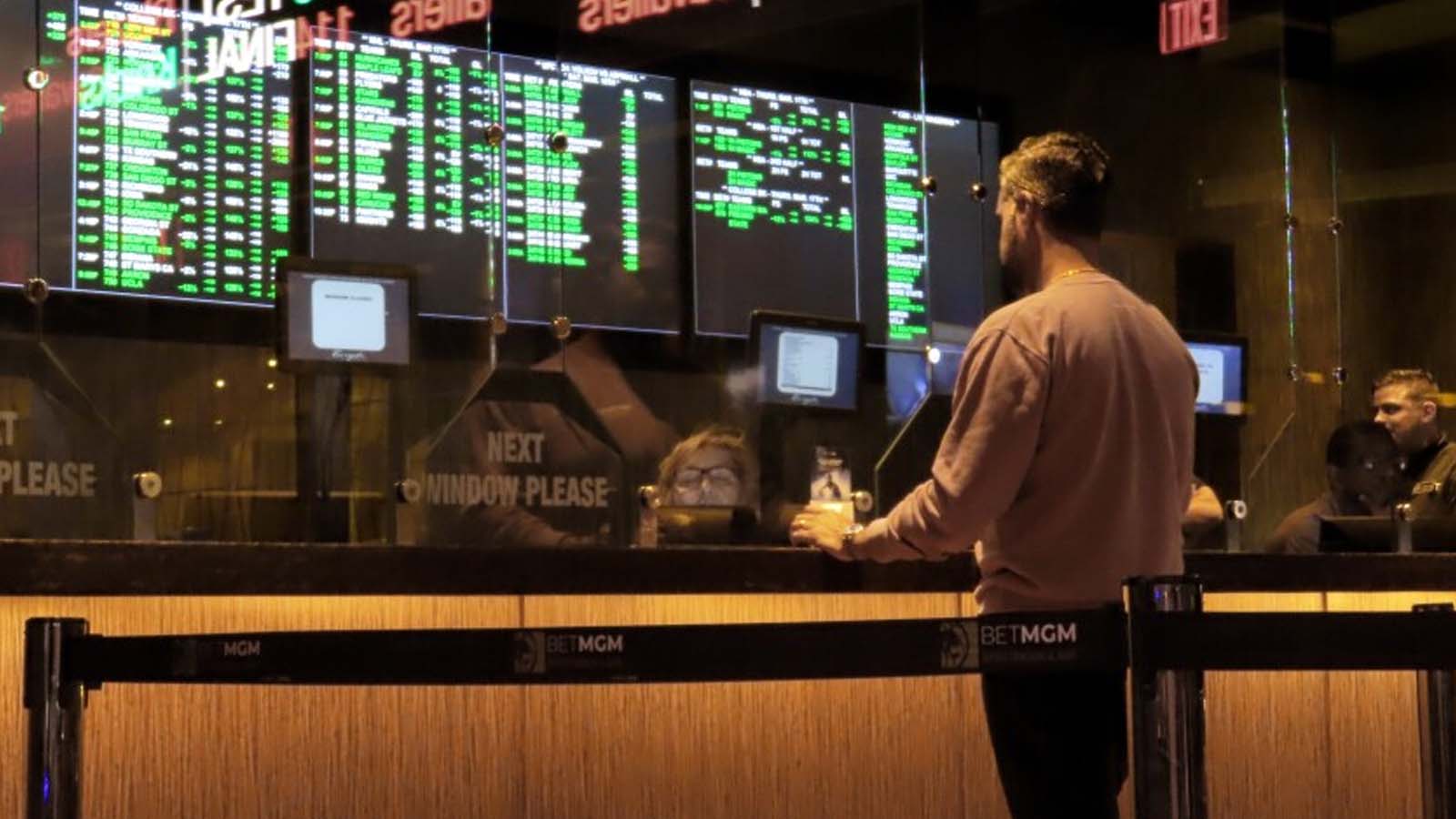 Ohio Sports Betting Revenue Falls 19.9% To $58.3M In August 1 Ohio Sports Betting Revenue Falls 19.9% To $58.3M In August